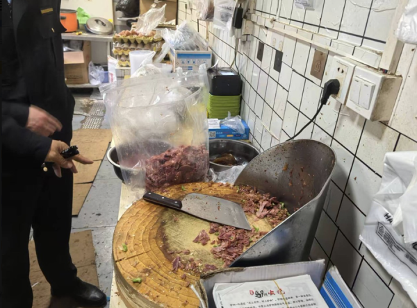 21点网页版点击即玩 本年上海“作秀肉”“幽魂外卖”打击情况若何?警方公布情况